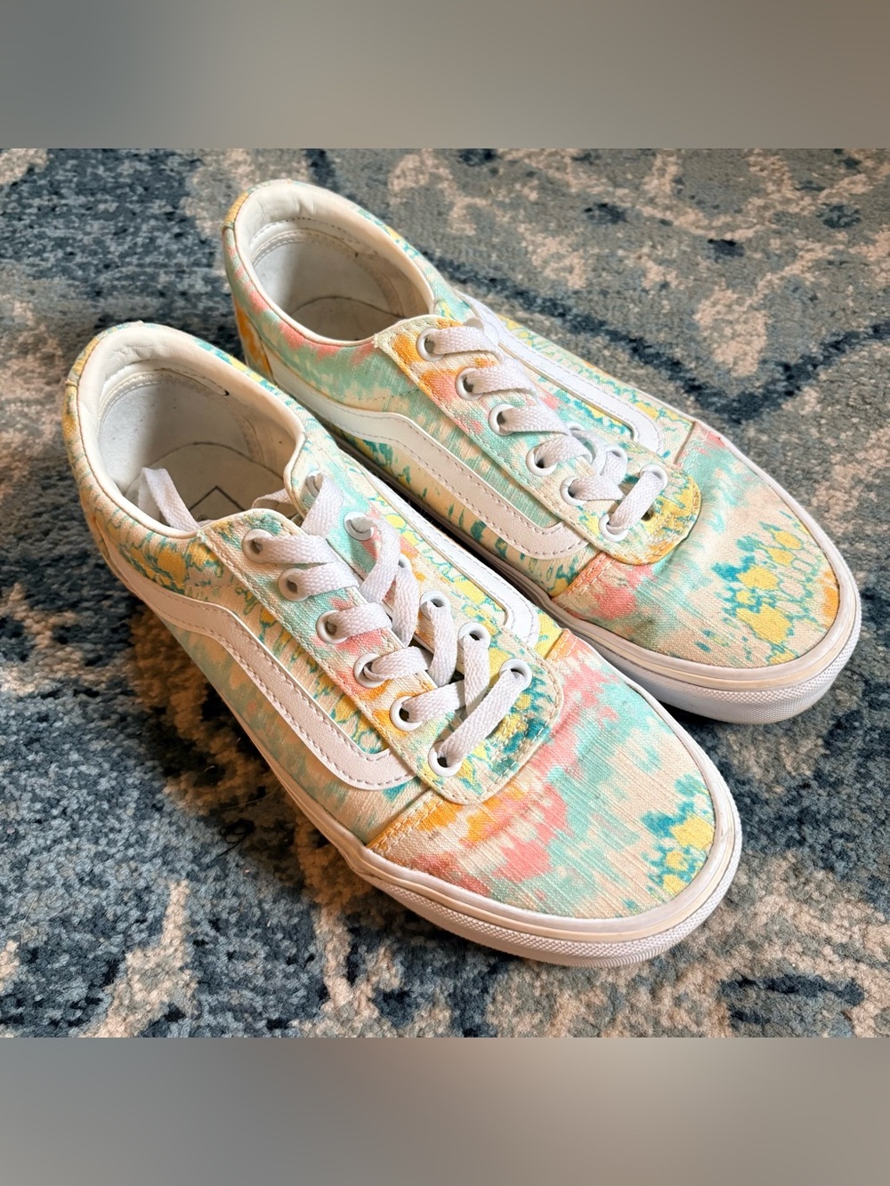 Women’s Tie-Dye Vans